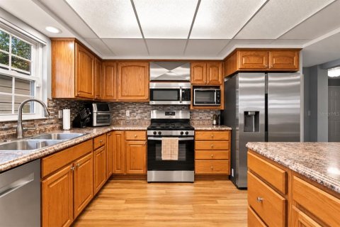 Villa ou maison à vendre à Zephyrhills, Floride: 4 chambres, 187.29 m2 № 2431861 - photo 10