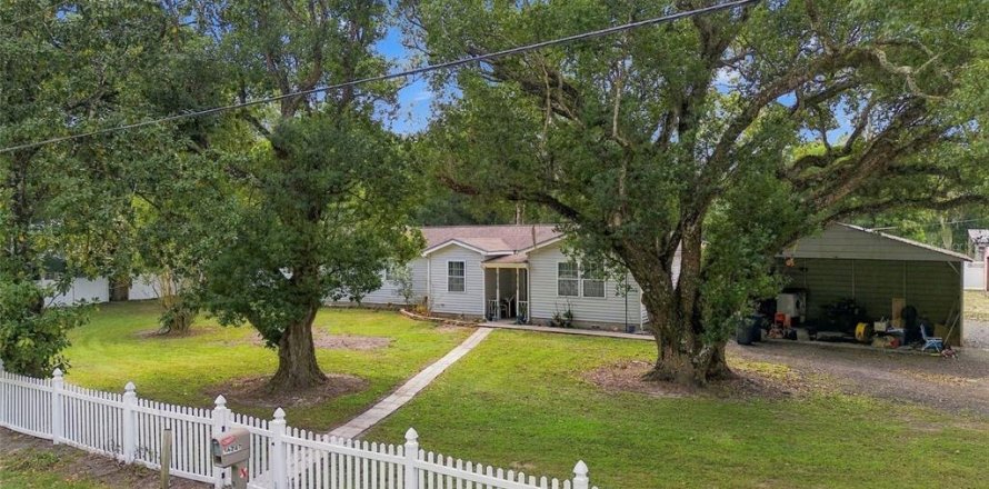 Villa ou maison à Zephyrhills, Floride 4 chambres, 187.29 m2 № 2431861