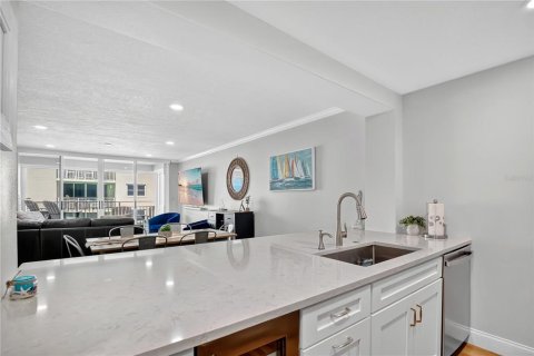 Condo in Ponce Inlet, Florida, 2 bedrooms  № 1917967 - photo 13