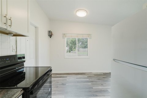 House in Seminole, Florida 3 bedrooms, 78.04 sq.m. № 1824731 - photo 13