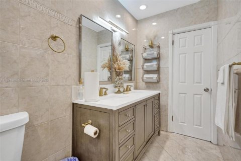 Villa ou maison à louer à Miami Gardens, Floride: 4 chambres, 142.98 m2 № 1922989 - photo 22