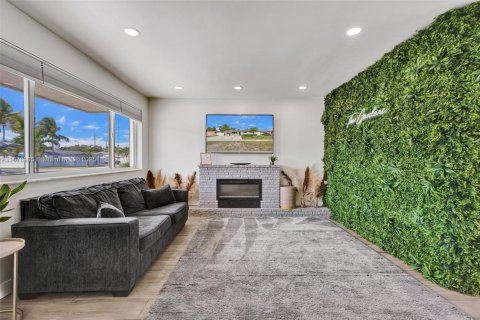 Villa ou maison à louer à Miami Gardens, Floride: 4 chambres, 142.98 m2 № 1922989 - photo 7