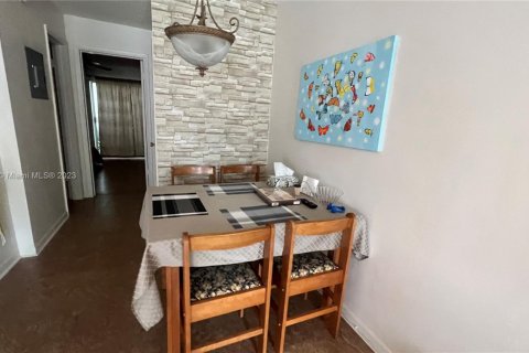 Купить кондоминиум в Майами, Флорида 1 спальня, 57.6м2, № 1958779 - фото 4