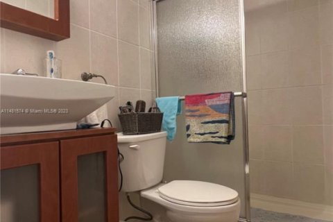 Купить кондоминиум в Майами, Флорида 1 спальня, 57.6м2, № 1958779 - фото 10