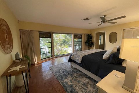 House in Nokomis, Florida 4 bedrooms, 239.22 sq.m. № 563856 - photo 22