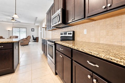 Casa en venta en Riverview, Florida, 3 dormitorios, 171.96 m2 № 2400103 - foto 9
