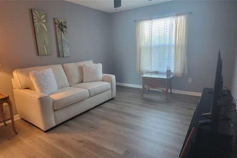 House in The Villages, Florida 3 bedrooms, 141.86 sq.m. № 1630345 - photo 30