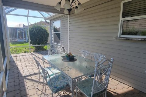House in The Villages, Florida 3 bedrooms, 141.86 sq.m. № 1630345 - photo 14