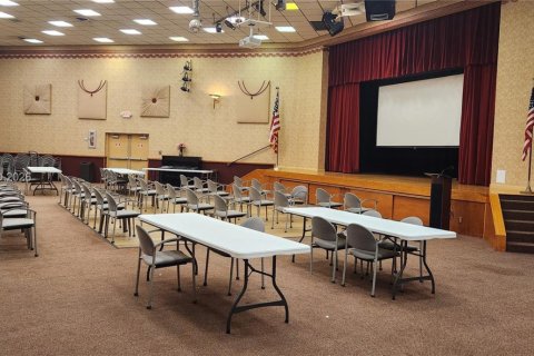 Condo in Pembroke Pines, Florida, 1 bedroom № 2039995 - photo 10