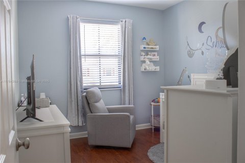 Townhouse in Hialeah, Florida 3 bedrooms, 147.9 sq.m. № 1860927 - photo 21