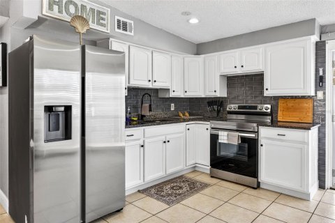 Villa ou maison à vendre à Seminole, Floride: 3 chambres, 118.91 m2 № 2298182 - photo 6