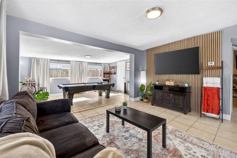 Villa ou maison à vendre à Seminole, Floride: 3 chambres, 118.91 m2 № 2298182 - photo 8