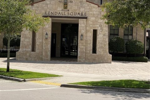 Townhouse in Miami, Florida 4 bedrooms, 214.79 sq.m. № 1893339 - photo 12