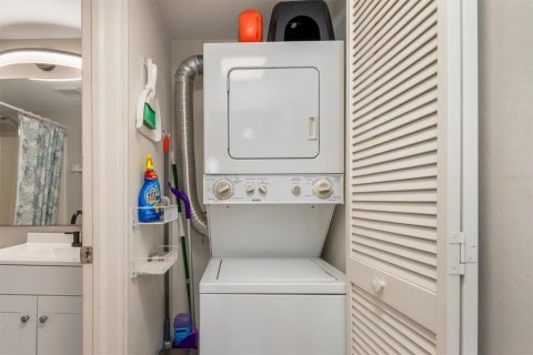 Condo in Punta Gorda, Florida, 2 bedrooms  № 2379067 - photo 29