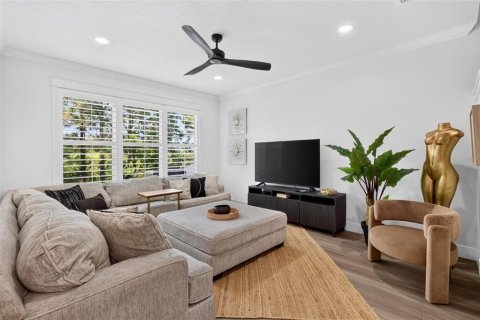 Townhouse in New Smyrna Beach, Florida 3 bedrooms, 197.97 sq.m. № 2374102 - photo 14