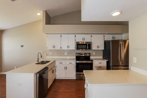 Casa en alquiler en Valrico, Florida, 3 dormitorios, 153.57 m2 № 1905078 - foto 5