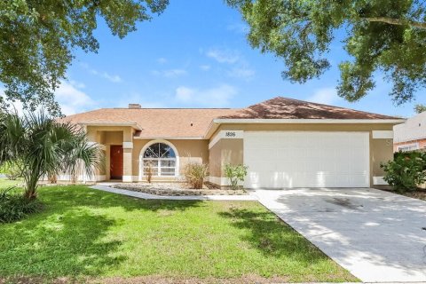 Casa en alquiler en Valrico, Florida, 3 dormitorios, 153.57 m2 № 1905078 - foto 1