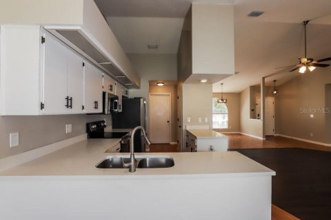 Casa en alquiler en Valrico, Florida, 3 dormitorios, 153.57 m2 № 1905078 - foto 6