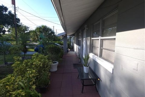 House in Tampa, Florida 3 bedrooms, 115.94 sq.m. № 1735459 - photo 11