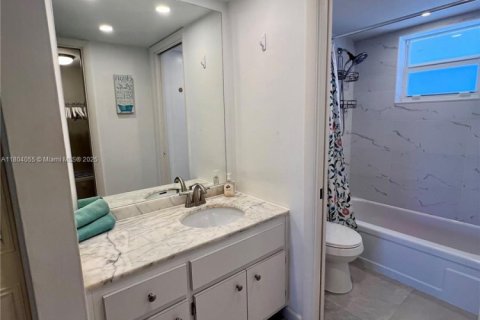 Copropriété à louer à Lauderdale-by-the-Sea, Floride: 1 chambre, 66.43 m2 № 1960785 - photo 14