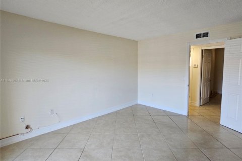 Condominio en venta en Miami, Florida, 2 dormitorios, 91.51 m2 № 1850714 - foto 20