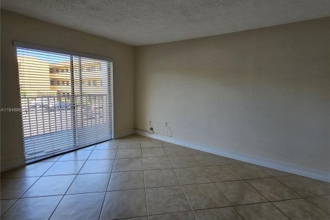 Condominio en venta en Miami, Florida, 2 dormitorios, 91.51 m2 № 1850714 - foto 21