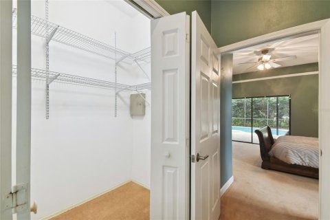 Casa en venta en Palm Harbor, Florida, 5 dormitorios, 234.86 m2 № 1670147 - foto 19