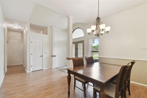 Casa en venta en Palm Harbor, Florida, 5 dormitorios, 234.86 m2 № 1670147 - foto 6