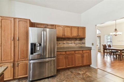 Casa en venta en Palm Harbor, Florida, 5 dormitorios, 234.86 m2 № 1670147 - foto 11