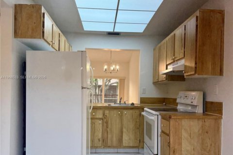 Condominio en alquiler en Deerfield Beach, Florida, 2 dormitorios, 106.84 m2 № 2031688 - foto 3