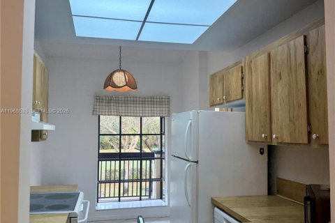 Condominio en alquiler en Deerfield Beach, Florida, 2 dormitorios, 106.84 m2 № 2031688 - foto 2