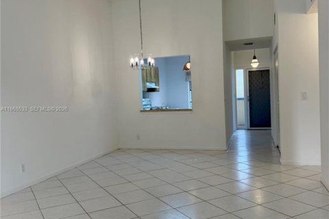 Condominio en alquiler en Deerfield Beach, Florida, 2 dormitorios, 106.84 m2 № 2031688 - foto 9