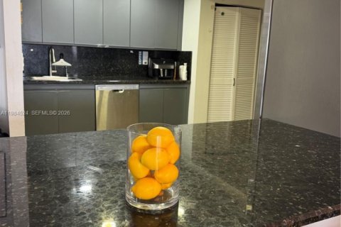 Condominio en venta en Hallandale Beach, Florida, 2 dormitorios, 146.79 m2 № 2045542 - foto 6