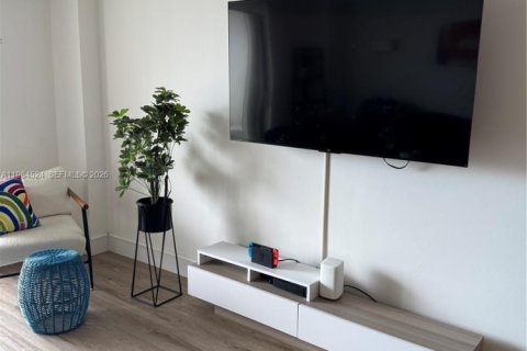 Condominio en venta en Hallandale Beach, Florida, 2 dormitorios, 146.79 m2 № 2045542 - foto 13