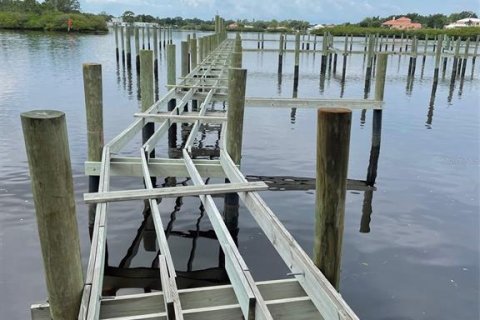 Terreno en venta en Tarpon Springs, Florida № 1582397 - foto 4