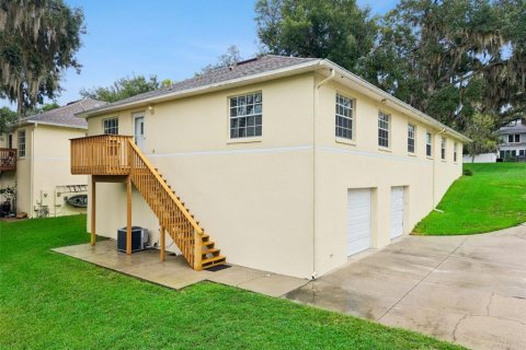 House in Clermont, Florida 3 bedrooms, 112.97 sq.m. № 2284822