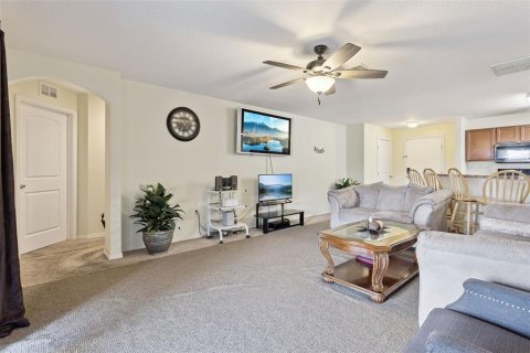 Villa ou maison à vendre à Groveland, Floride: 4 chambres, 142.51 m2 № 2398440 - photo 14