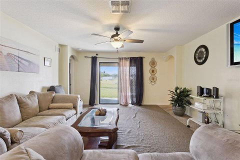 Villa ou maison à vendre à Groveland, Floride: 4 chambres, 142.51 m2 № 2398440 - photo 10