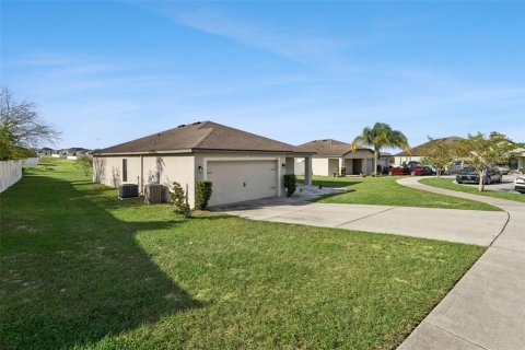 Villa ou maison à vendre à Groveland, Floride: 4 chambres, 142.51 m2 № 2398440 - photo 4