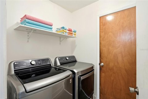 Adosado en venta en Altamonte Springs, Florida, 2 dormitorios, 142.23 m2 № 2149716 - foto 24