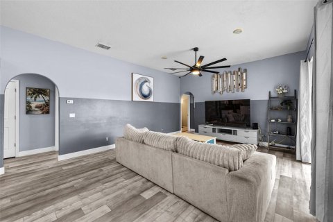 Casa en venta en Zephyrhills, Florida, 4 dormitorios, 194.07 m2 № 2221916 - foto 20