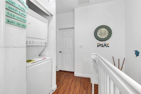Townhouse in Homestead, Florida 3 bedrooms, 130.25 sq.m. № 1941308 - photo 21