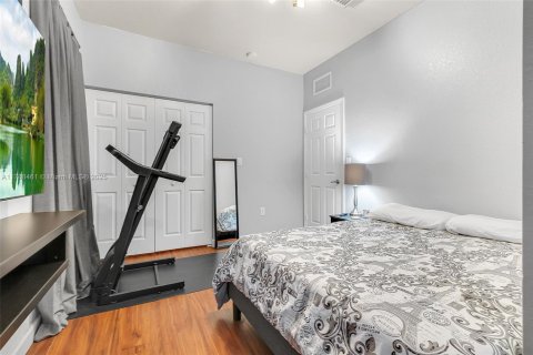 Townhouse in Homestead, Florida 3 bedrooms, 130.25 sq.m. № 1941308 - photo 26