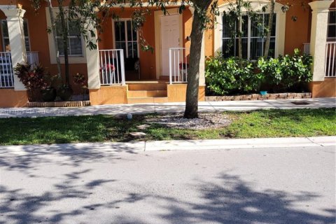 Touwnhouse à Homestead, Floride 4 chambres, 160.54 m2 № 2090247
