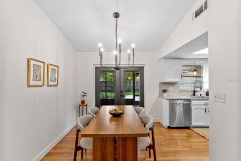 Casa en venta en Sarasota, Florida, 2 dormitorios, 84.73 m2 № 1851902 - foto 5