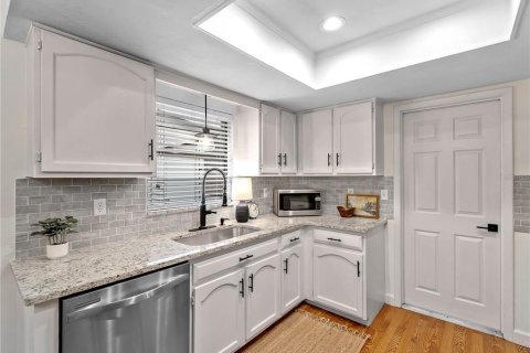 Casa en venta en Sarasota, Florida, 2 dormitorios, 84.73 m2 № 1851902 - foto 7