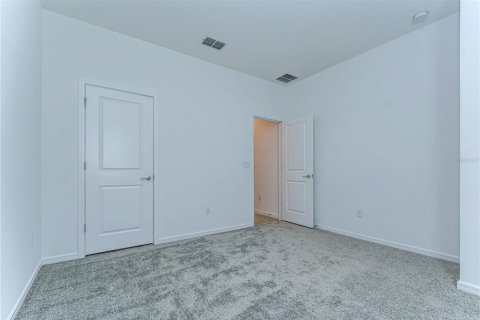 Villa ou maison à louer à Land O' Lakes, Floride: 4 chambres, 209.96 m2 № 2337431 - photo 7