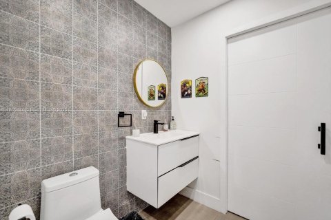 Villa ou maison à vendre à Dania Beach, Floride: 5 chambres, 206.89 m2 № 1979984 - photo 24