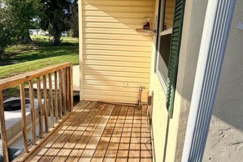 House in Okeechobee, Florida 1 bedroom, 68 sq.m. № 2146660 - photo 11