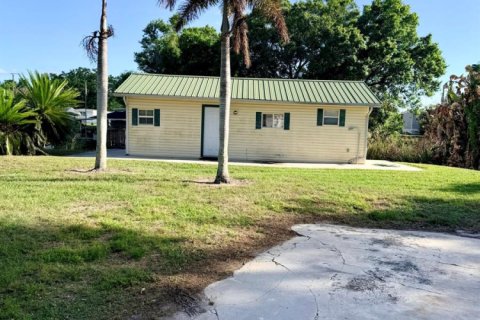 House in Okeechobee, Florida 1 bedroom, 68 sq.m. № 2146660 - photo 4